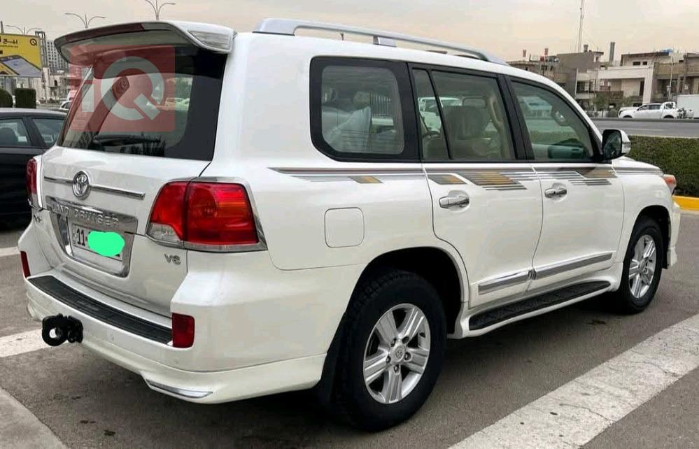 تويوتا لاندكروزر